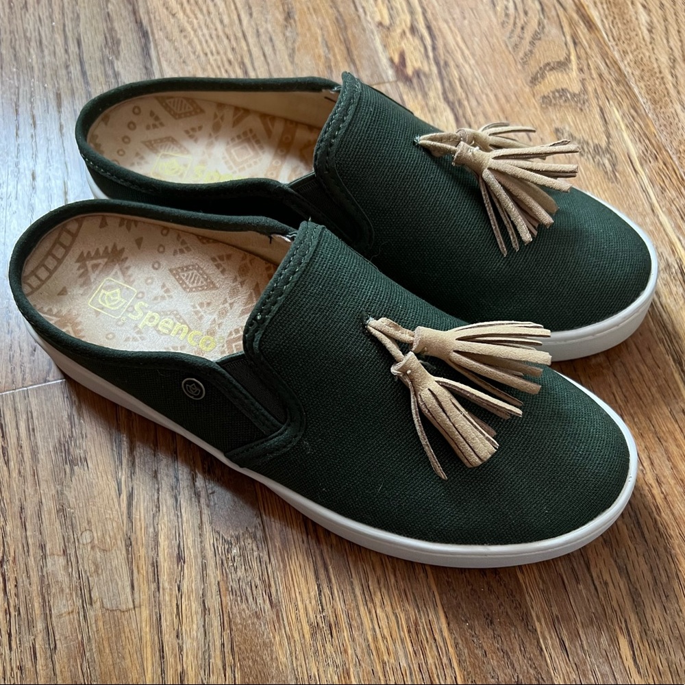 Spenco dark green orthotic tassel slide sneaker, 6